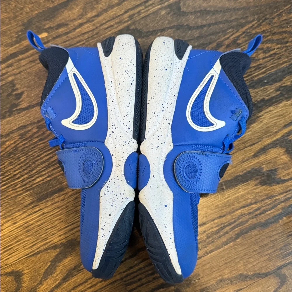 NIKE LITTLE KID TEAM HUSTLE D11 BASKETBALL SHOES Royal Blue Sneakers Velcro